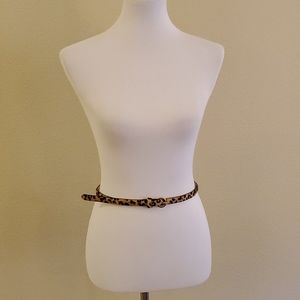 Leopard print skinny belt